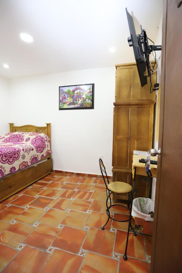 Hotel Boutique Casa Elefante Гвадалахара Экстерьер фото